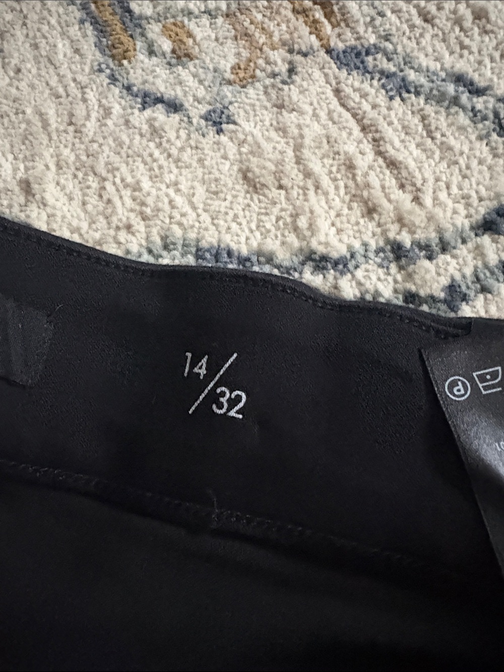 Liverpool Women’s Black Pull-On Jeggings - Picture 3 of 4